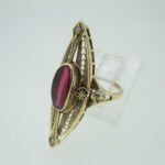 Vintage 10k Yellow Gold Red Stone Fashion Ring with Seed Pearls Size 3 1/4 - Image 2