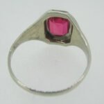 Vintage 10k White Gold Red Stone Ring Size 7 1/2 - Image 2