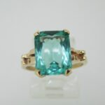 Vintage 10k Yellow Gold Synthetic Green Stone Size 5 1/2