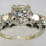 Vintage 1920’s 14k White Gold Approx. 1.0-1.1ct European Cut Diamond Ring with 4 .12ct European Cut Diamond Accents. Size 5 ½*