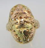 10k Black Hills Ring with 2 Leafs and Berry Designs. Size 4 - Image 2