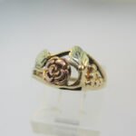 10k Black Hills Gold Ring Size 5 - Image 2
