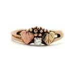 10K Yellow Gold Single Stone Grapes and Leaves Black Hills Gold Ring Size 6