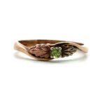 Black Hills Gold 10k Yellow Gold Round Peridot Solitaire & 2 Leaf Band Size 6.5