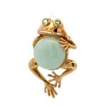 10K Yellow Gold Cabochon Jadite Peridot Accented Frog Pendant Brooch