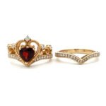 14K Yellow Gold Crown Design Heart Shaped 1.31ct Garnet .53cttw Diamond Accented Wedding Ring Set Size 6.75 - Image 2